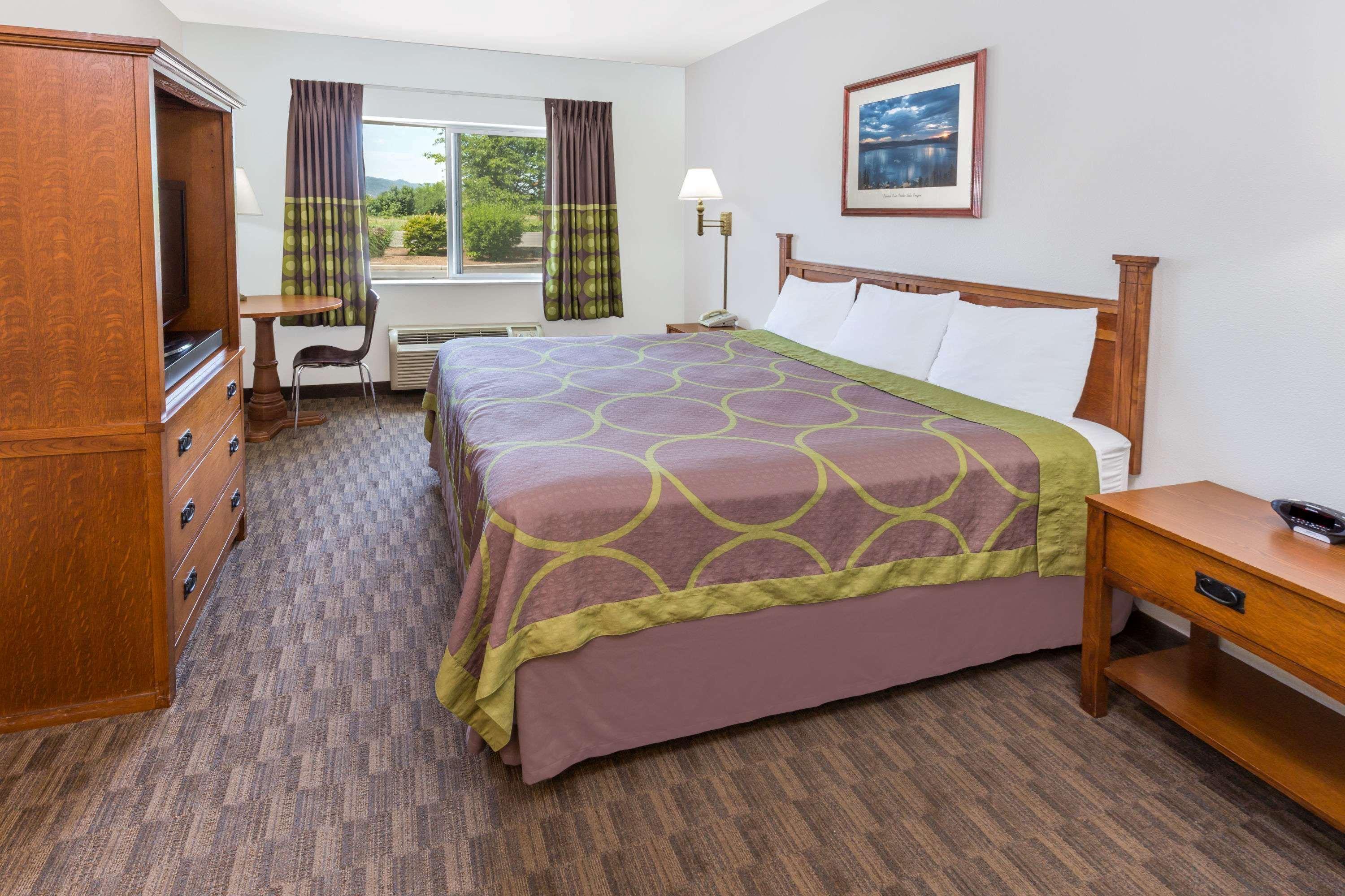 Super 8 By Wyndham Central Pt Medford Central Point Luaran gambar
